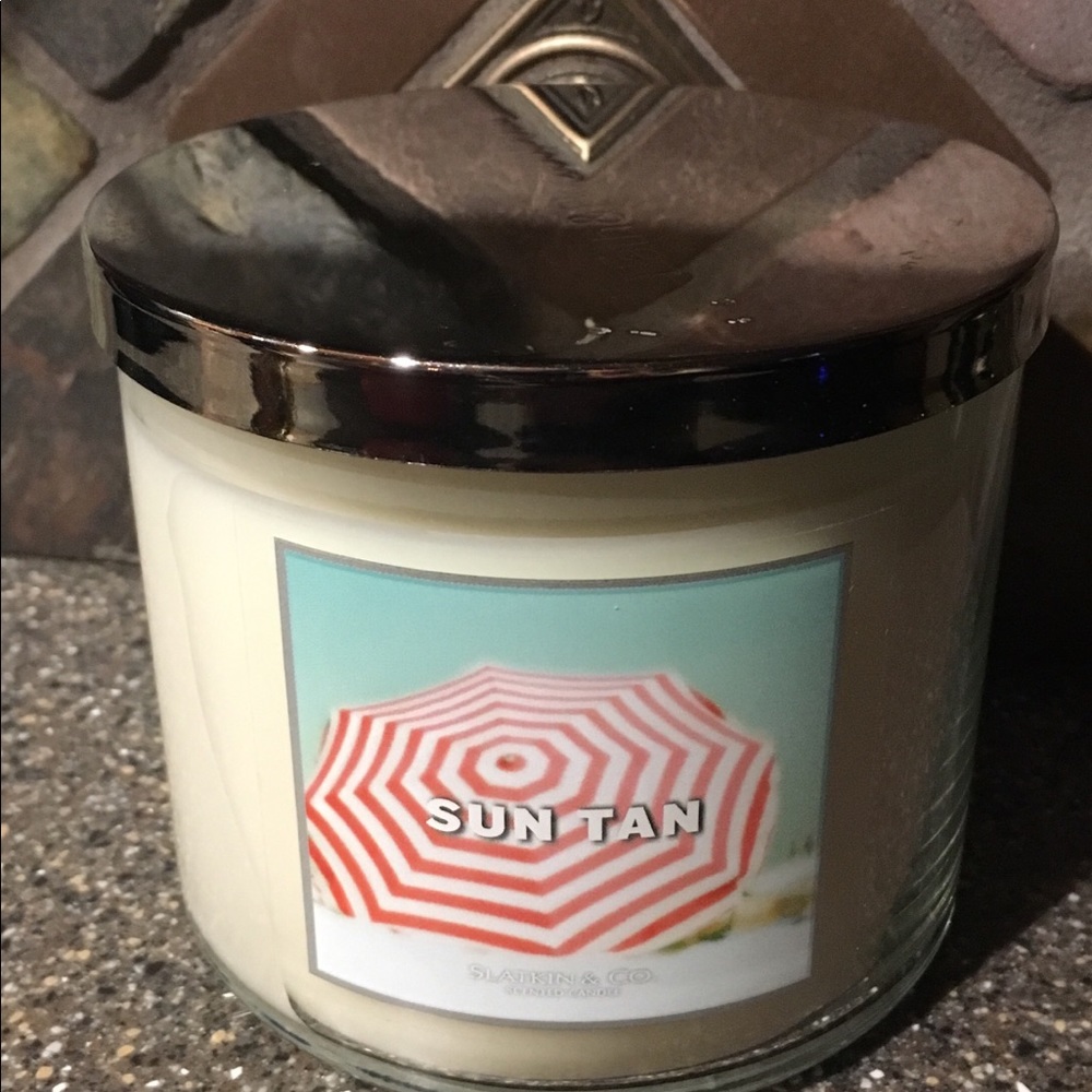 Bath and body works SUNTAN Candle